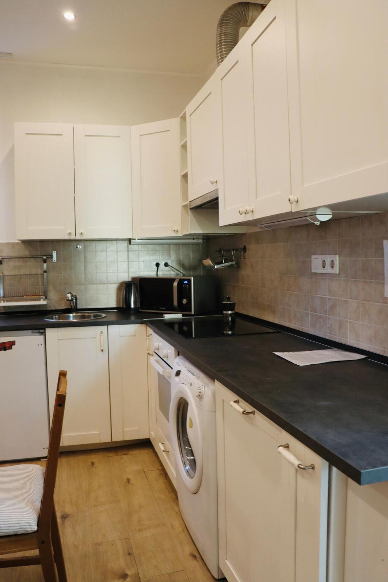 דירה Cozy Hillside In With Patio
